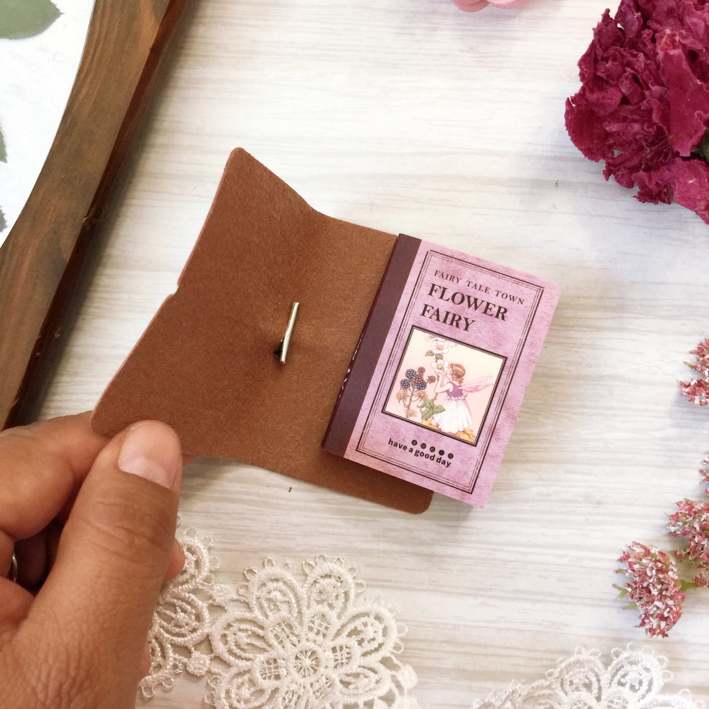 Fairy tale town - Mini ephemera book
