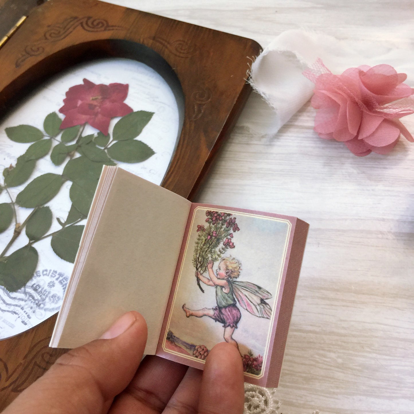 Fairy tale town - Mini ephemera book